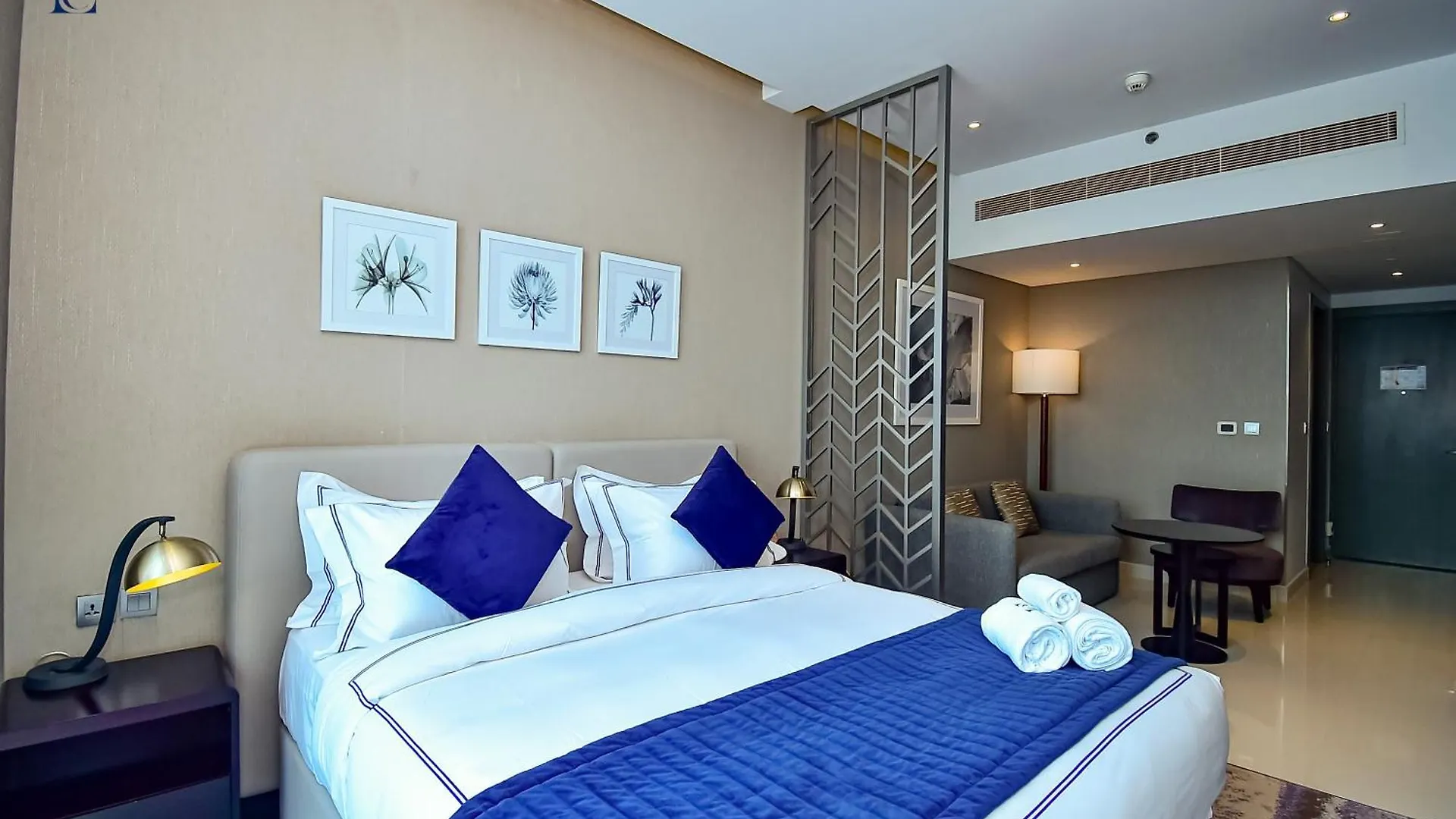 Apartment Luxury Escapes - Damac Maison Prive - Canal View Studio Apts - Near Dubai Mall