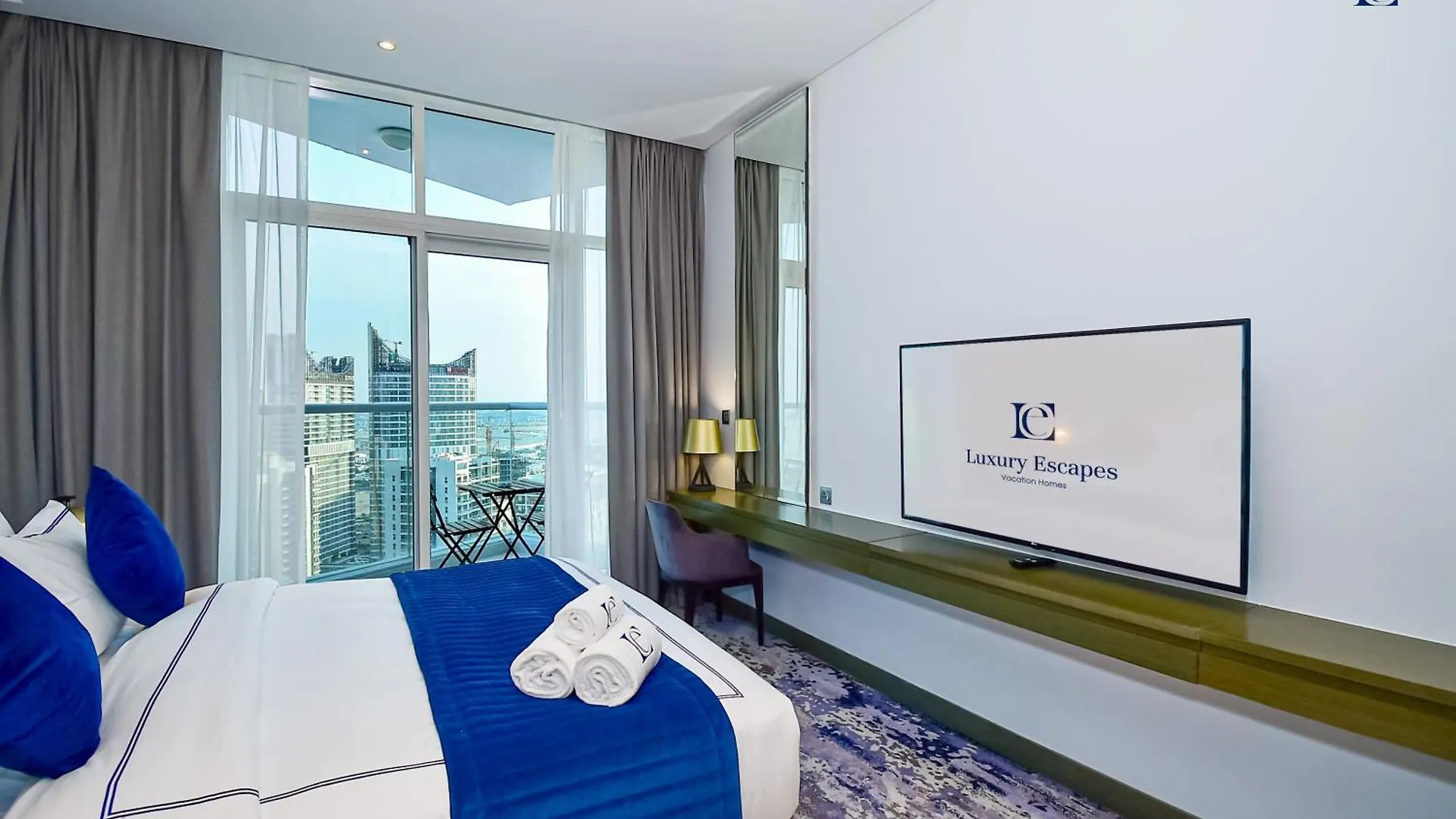 Luxury Escapes - Damac Maison Prive - Canal View Studio Apts - Near Dubai Mall 0*,