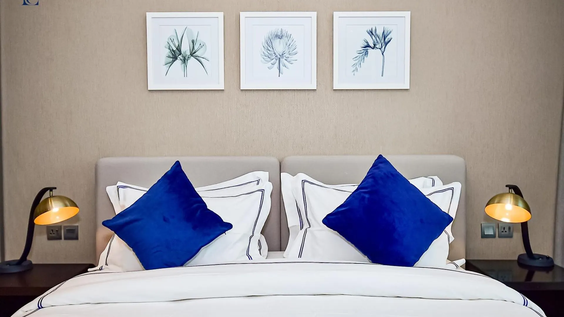 Luxury Escapes - Damac Maison Prive - Canal View Studio Apts - Near Dubai Mall 0*,