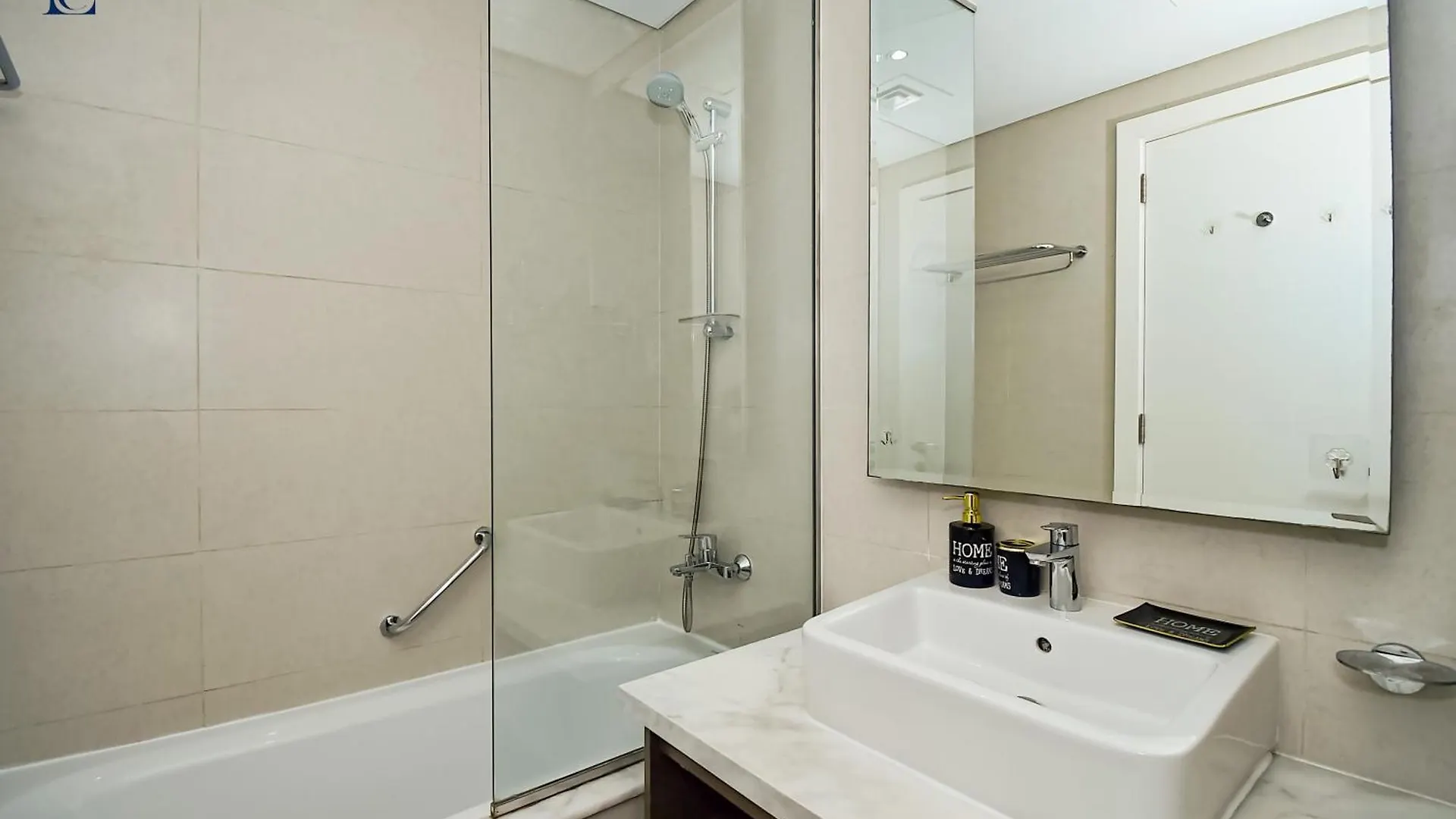Luxury Escapes - Damac Maison Prive - Canal View Studio Apts - Near Dubai Mall 0*,