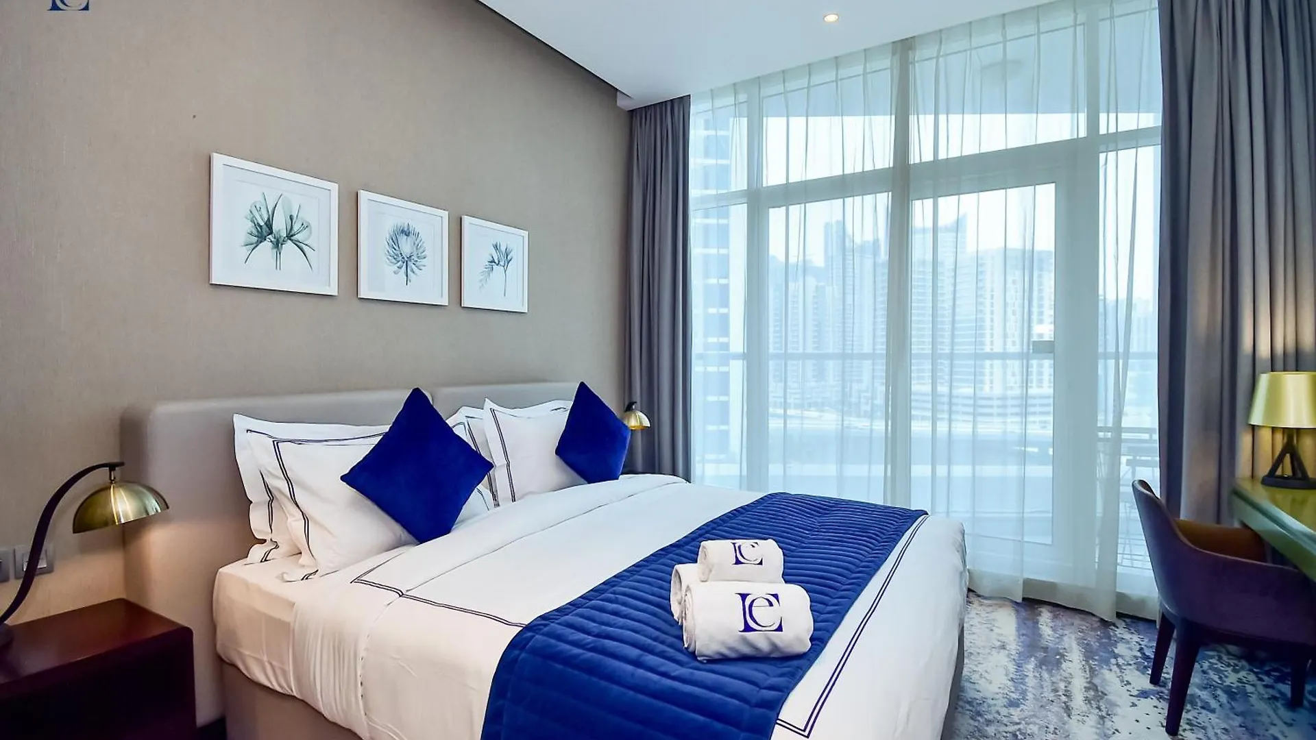 Luxury Escapes - Damac Maison Prive - Canal View Studio Apts - Near Dubai Mall Apartment